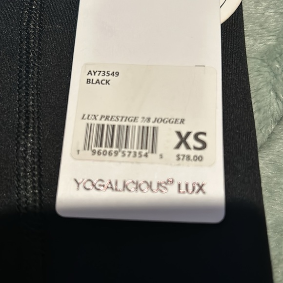 Yogalicious LUX Prestige Hi Rise7/8 Jogger - Picture 5 of 5